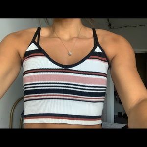 v neck crop top